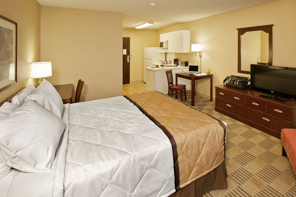 Extended Stay America Suites - Indianapolis - Airport Buitenkant foto