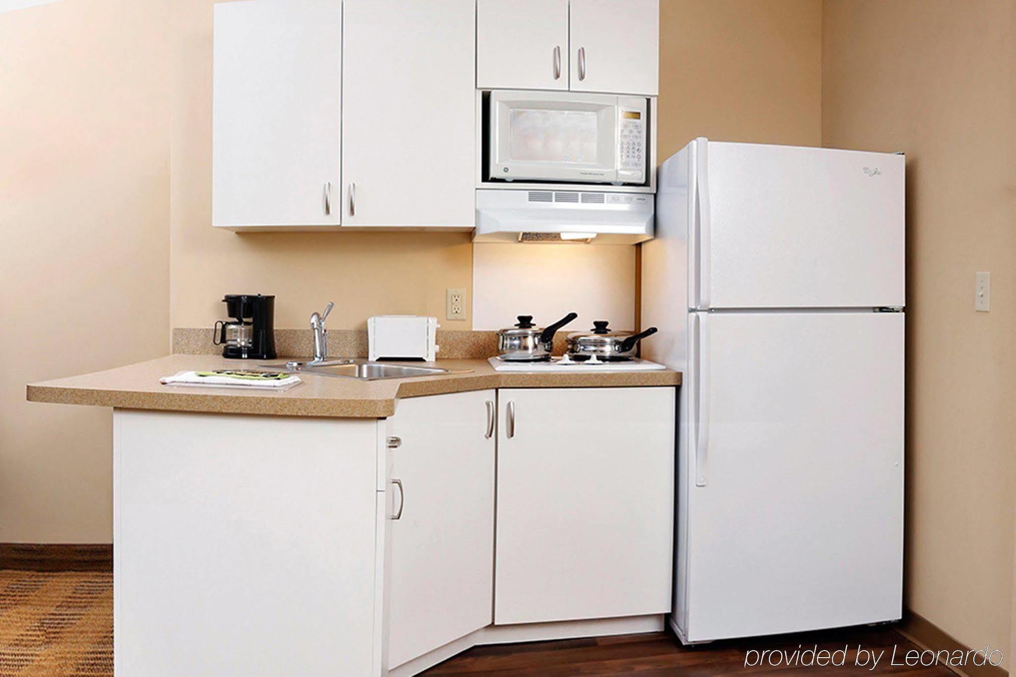 Extended Stay America Suites - Indianapolis - Airport Buitenkant foto